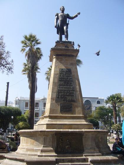pomnik generała Antonio José de Sucre