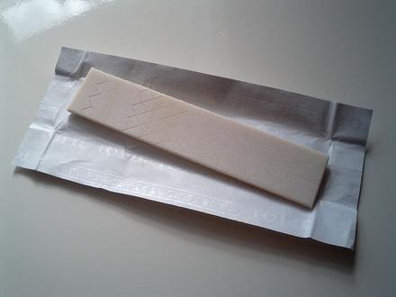 Stick type of Chewing gum that includes xylitol