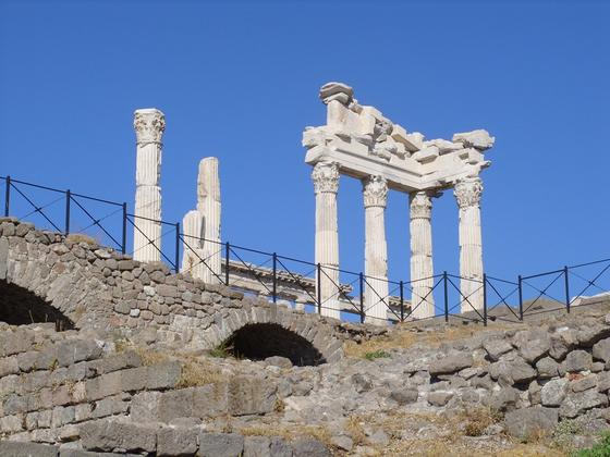 Pergamon - świątynia Trajana
