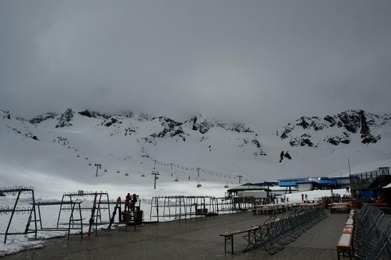 Stubaier Gletscher - Górna stacja gondolki Gamsgarten
