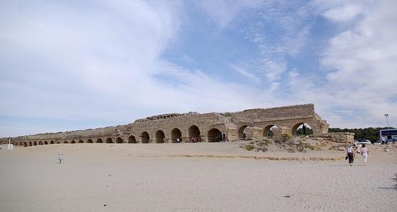 Akwedukt w Cesarei Nadmorskiej, trwały ślad działalności Heroda