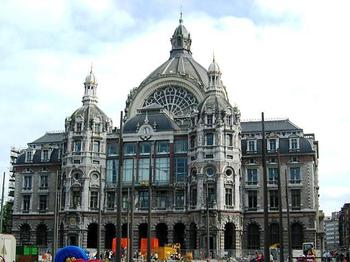 Kolejowa Katedra w mieście Rubensa