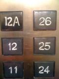 W chińskiej windzie - 12A zamiast 13.