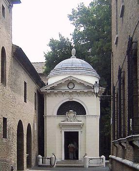 Mauzoleum Dantego, miejsce pochówku autora Boskiej Komedii
 