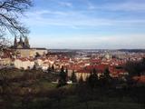 Praga w dzień i po zmroku
