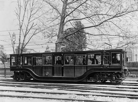 Wagon metra z 1896 r. na odcinku naziemnym