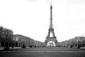 Wieża Eiffle'a w Paryżu. Obiekt został zaprezentowany podczas Wystawy Światowej w 1889 r.