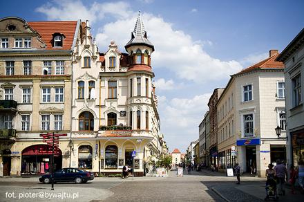 Szerokie ulice Chełmna zostały wyznaczone już w średniowieczu. 