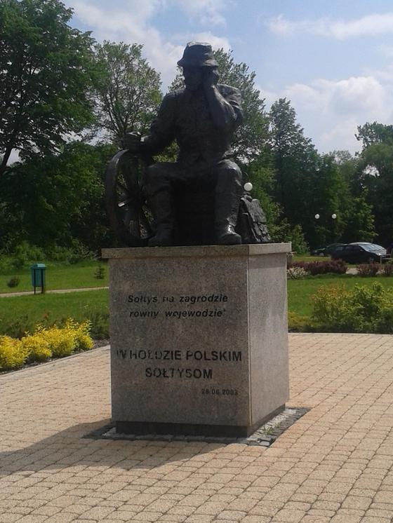 Pomnik soltysa w Wąchocku.