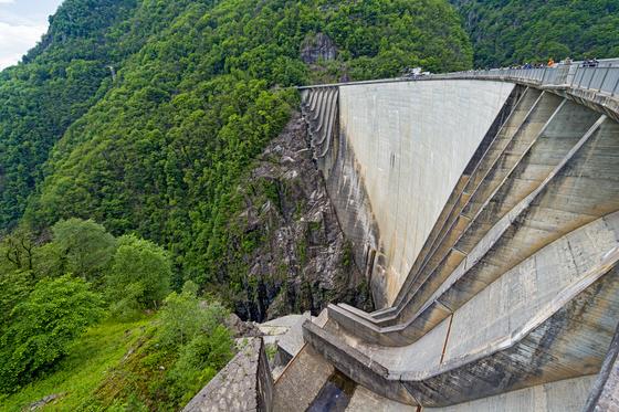 The dam of the Valle Verzasca