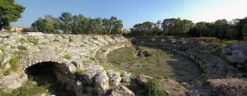 Neapolis, dzielnica starożytnych Syrakuz to dzisiaj dostępny dla zwiedzających park archeologiczny 